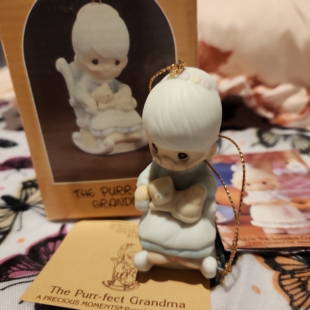 Precious Moments Grandma Ornament 1983